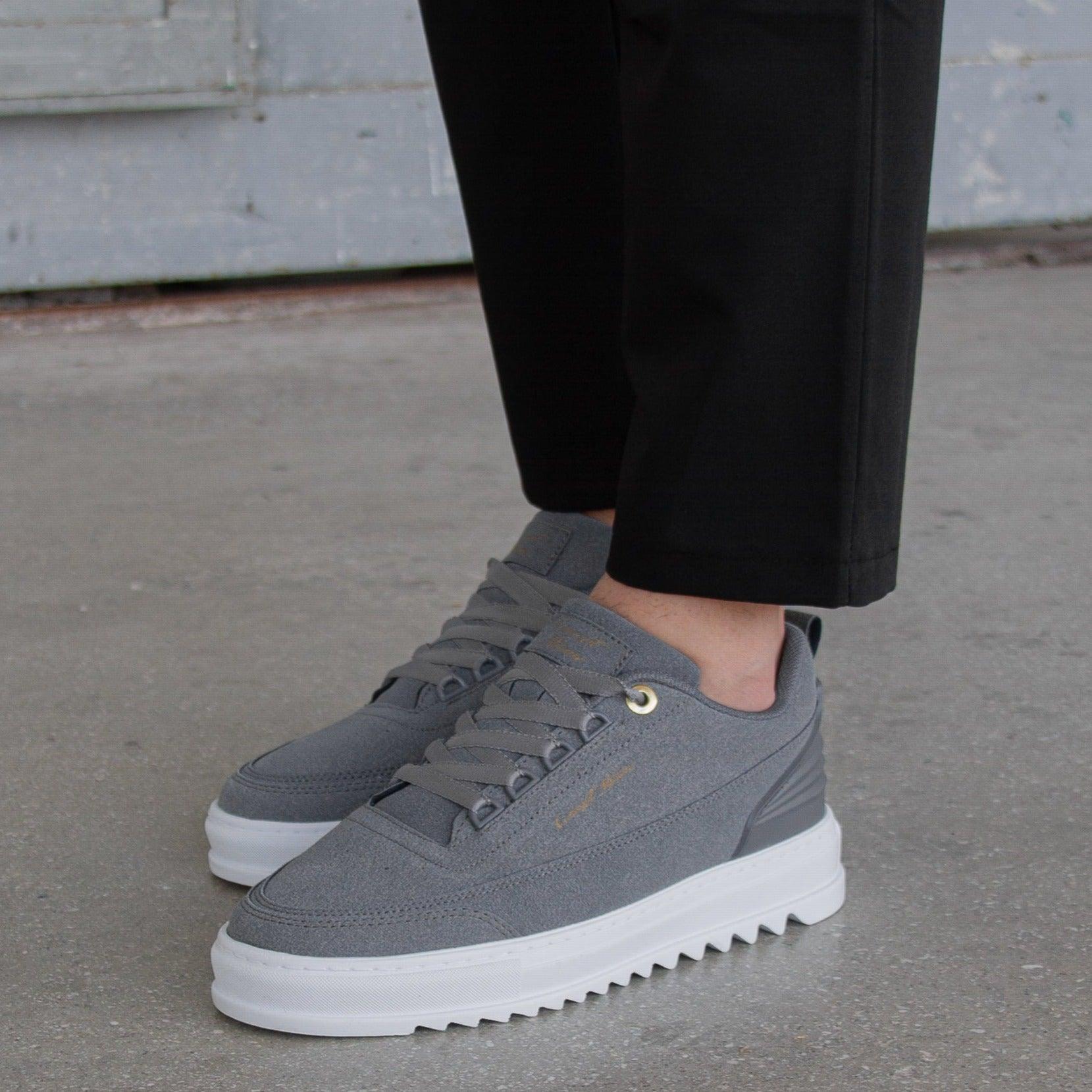 THE MILAN SNEAKERS - IN VERO CAMOSCIO