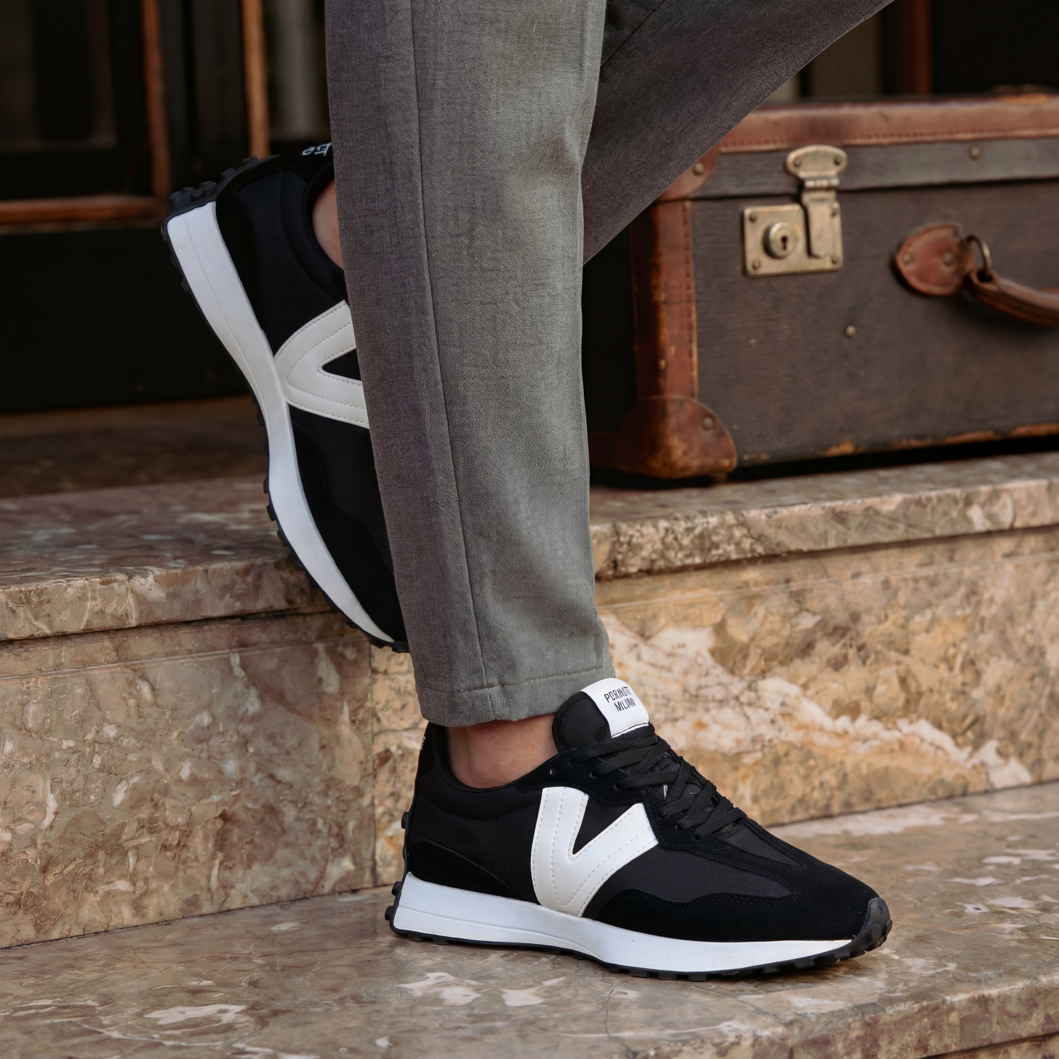 THE PROJECT SNEAKERS - IN SUEDE