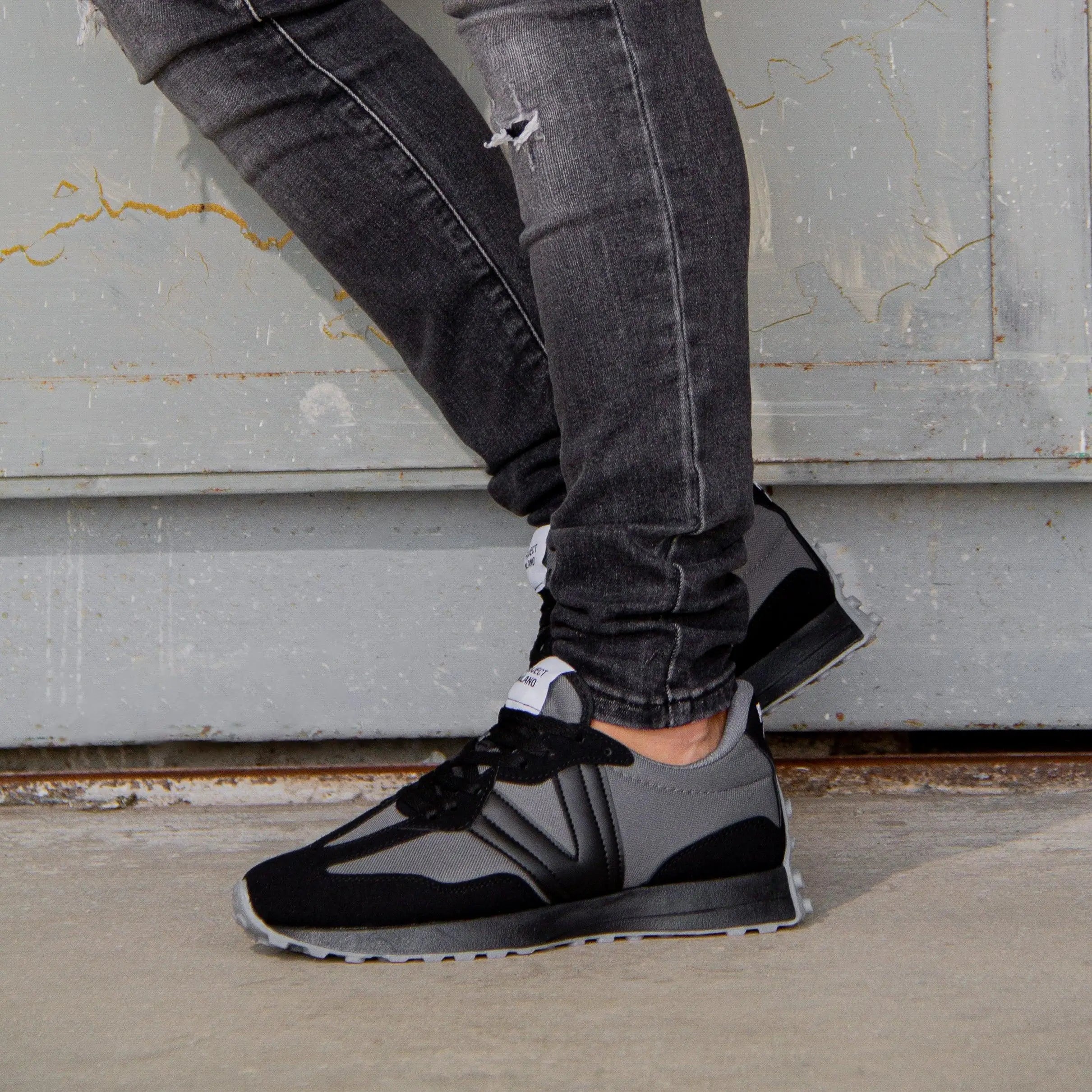 THE PROJECT SNEAKERS IN SUEDE