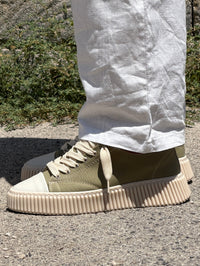 VAPOR 2.0 SVART CANVAS